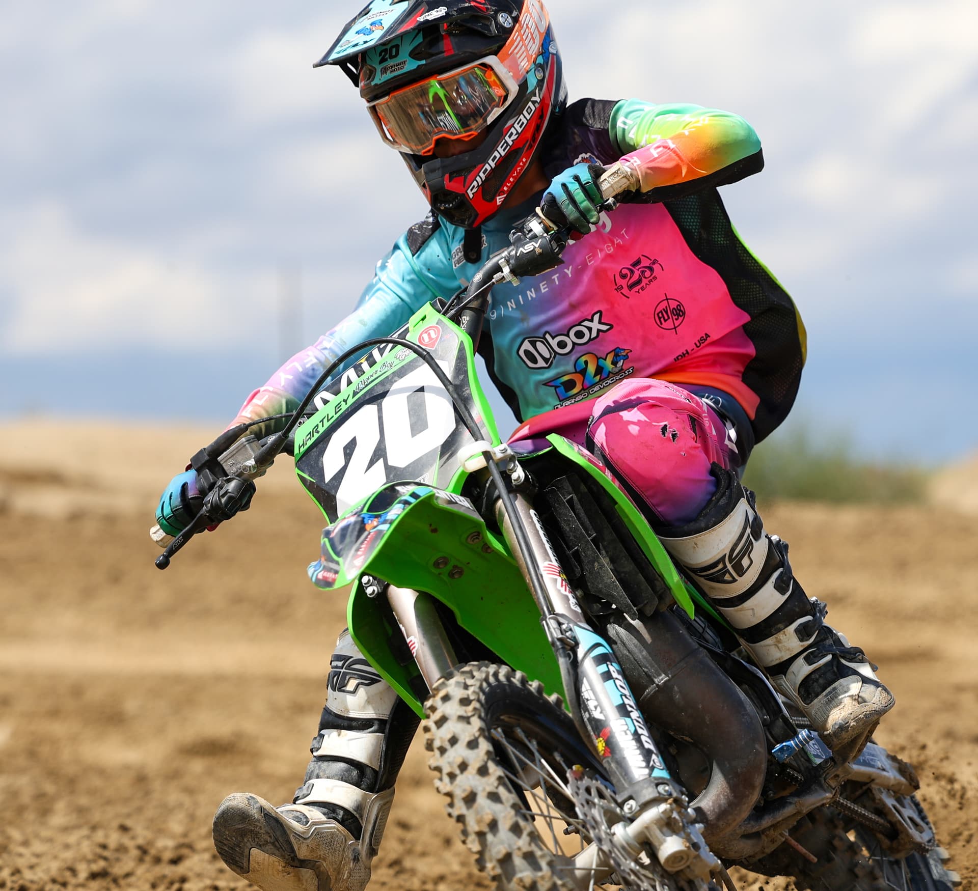 Syndyt Action Photo